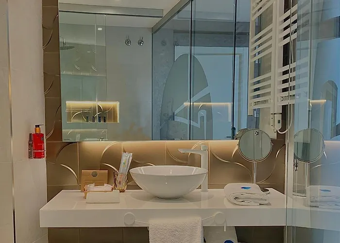 Mamma Mia Boutique - Only Adults 3* Tossa de Mar