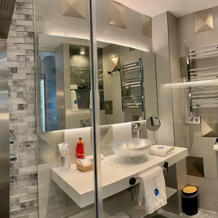 Mamma Mia Boutique - Only Adults 3*