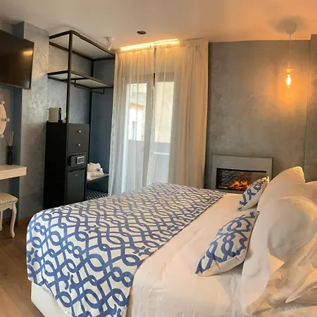 Mamma Mia Boutique - Only Adults 3* Τόσα ντε Μαρ