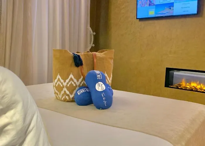 Mamma Mia Boutique - Only Adults 3*